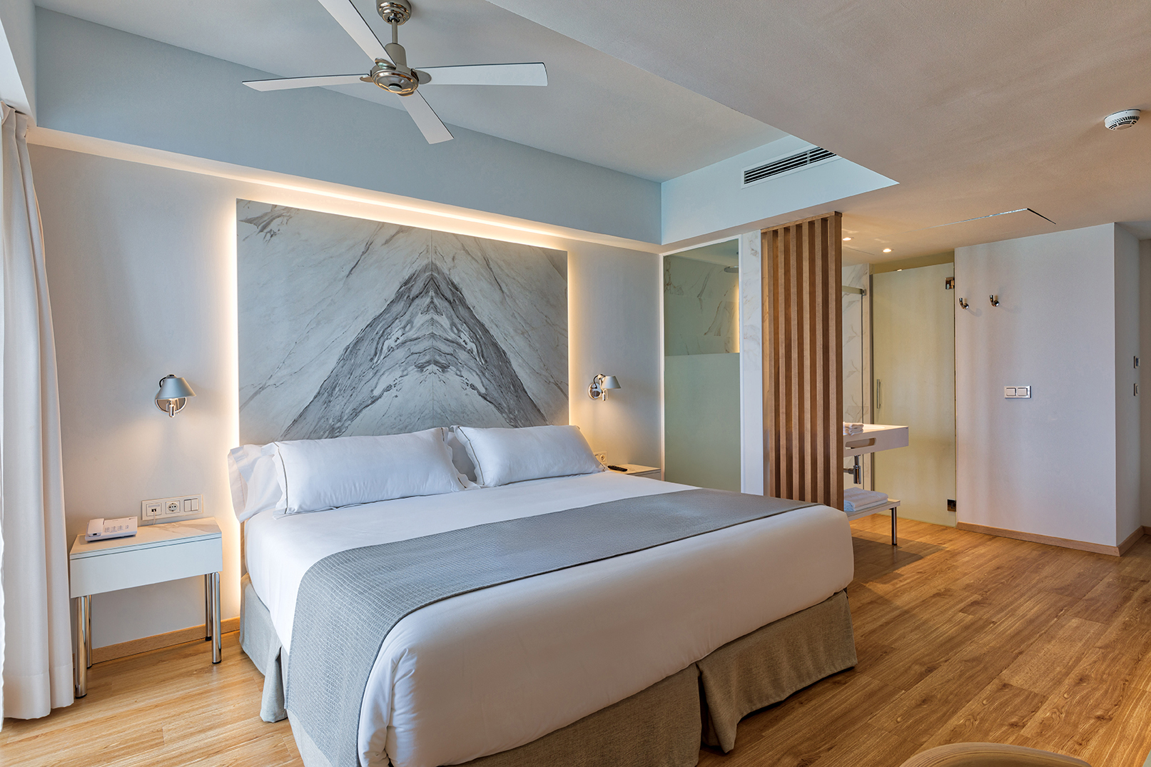 048_alta_CaleiaTalayotSpaHotel Doble Vista Mar Frontal.jpg